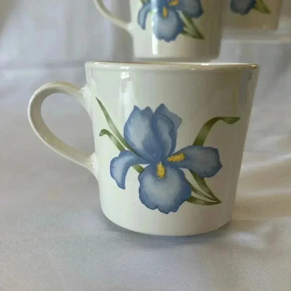 Vintage CorningWare Corelle IRIS Coffee Cups Mugs Tea Cups - Set of 5 8oz. - Picture 2 of 5